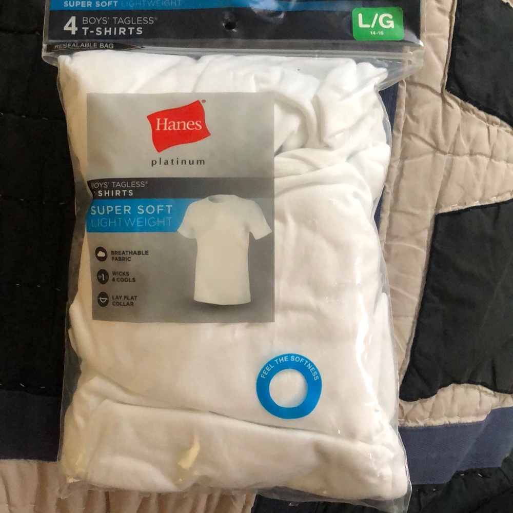 Hanes tagless boys T-shirts